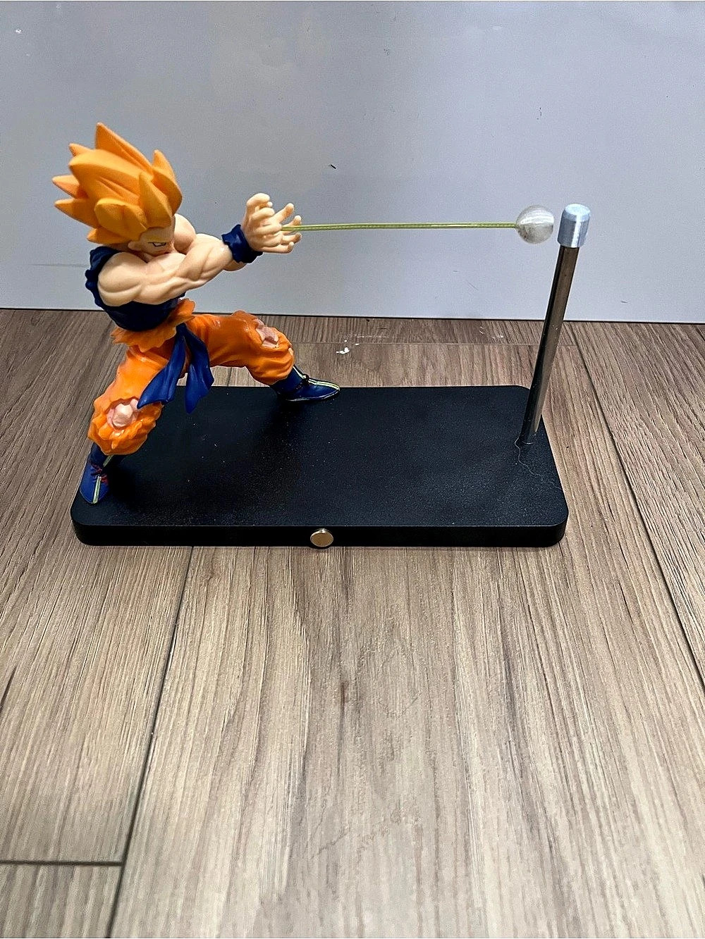 Dragon Ball Z Super Saiyan Goku Magnetic Levitating Kamehameha LED Lamp